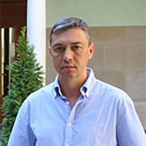 Dr. Rafael Torres Cueco
